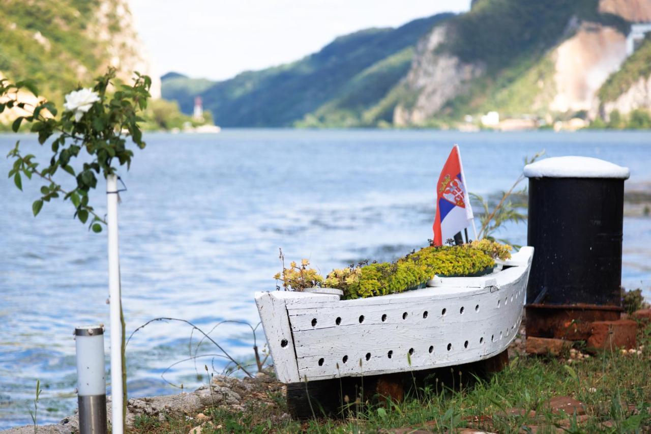 Apartman Barka Golubac Eksteriør billede